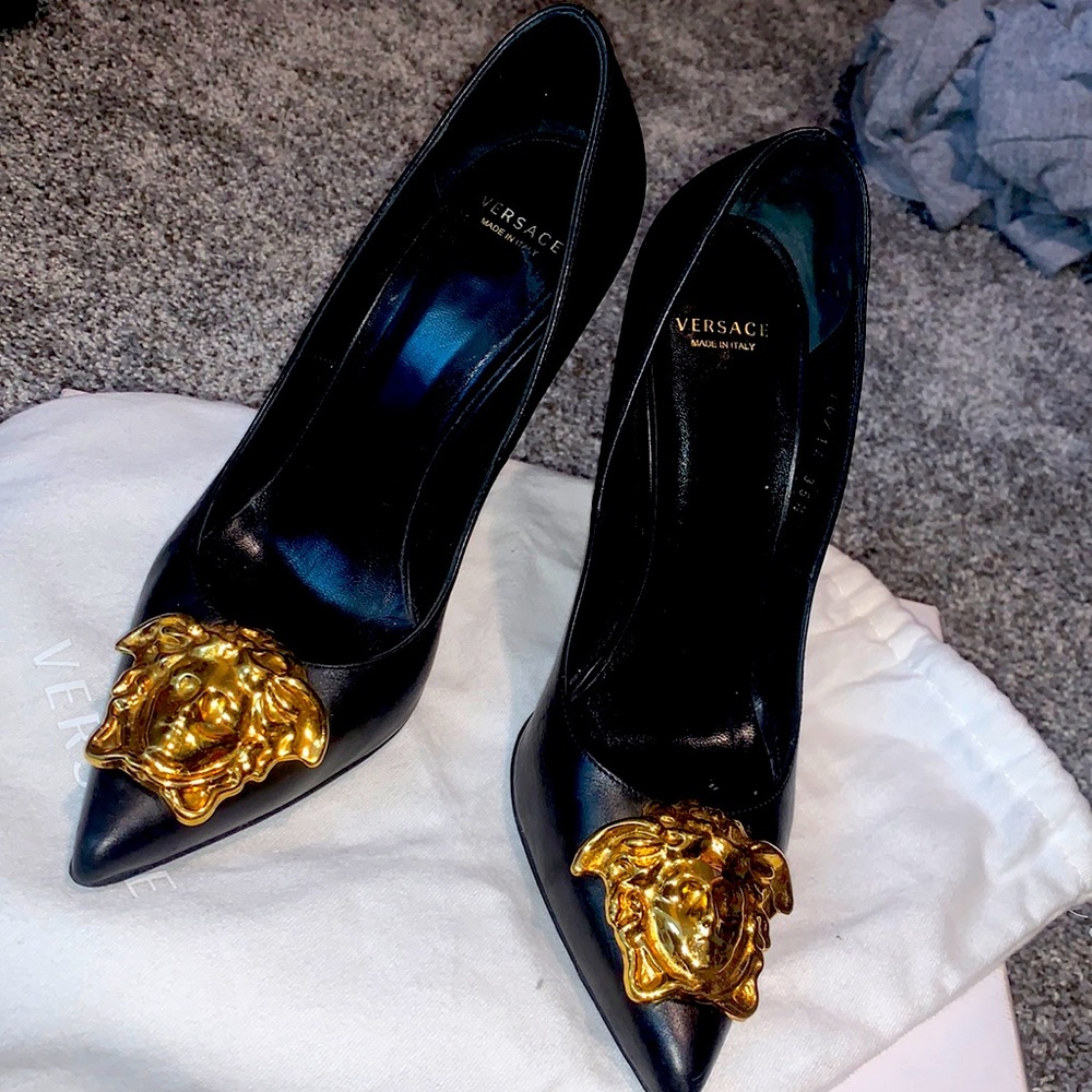 Versace Pump heels
